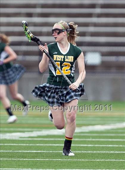 Thumbnail 3 in Liberty vs. West Linn photogallery.