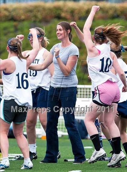 Thumbnail 2 in Liberty vs. West Linn photogallery.