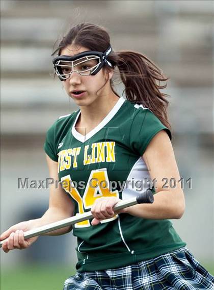 Thumbnail 1 in Liberty vs. West Linn photogallery.