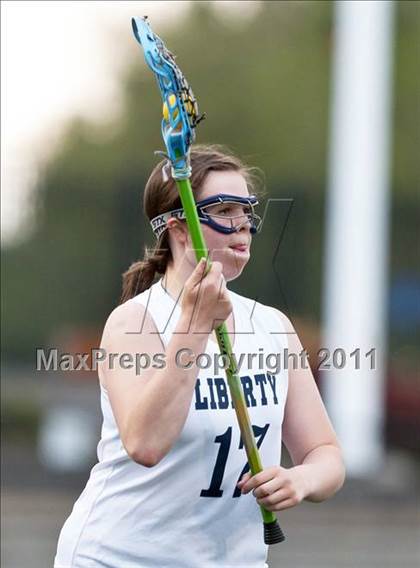 Thumbnail 3 in Liberty vs. West Linn photogallery.