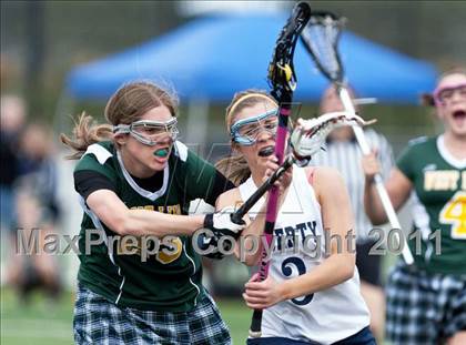 Thumbnail 3 in Liberty vs. West Linn photogallery.