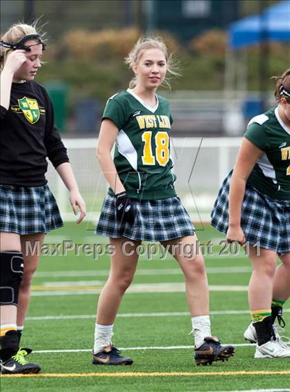 Thumbnail 2 in Liberty vs. West Linn photogallery.
