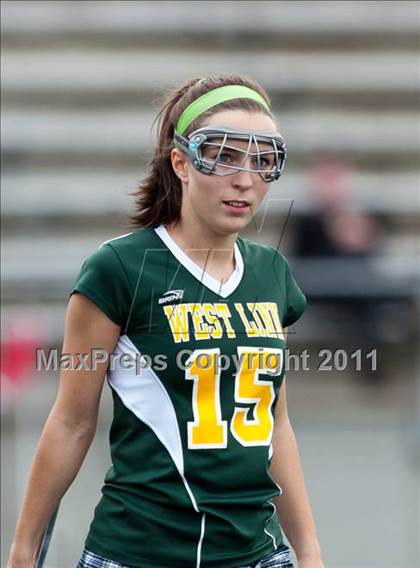 Thumbnail 3 in Liberty vs. West Linn photogallery.