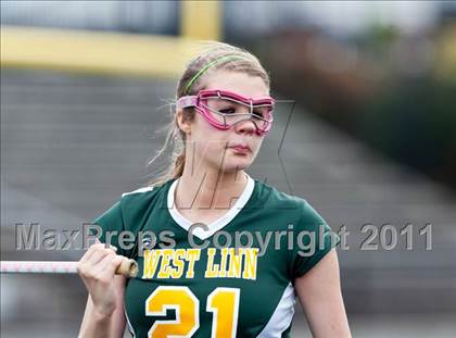 Thumbnail 1 in Liberty vs. West Linn photogallery.