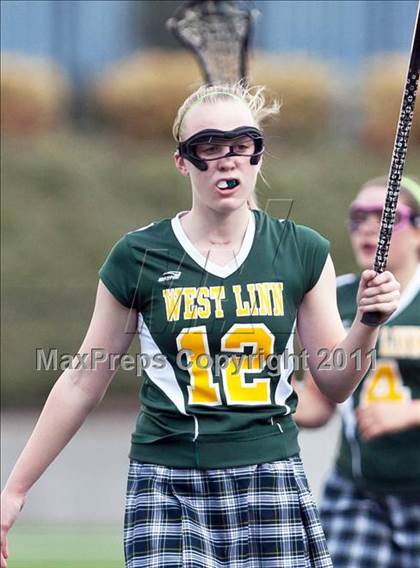 Thumbnail 1 in Liberty vs. West Linn photogallery.
