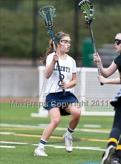 Thumbnail 3 in Liberty vs. West Linn photogallery.