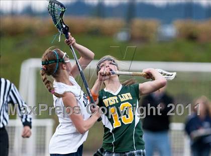 Thumbnail 2 in Liberty vs. West Linn photogallery.