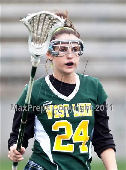 Thumbnail 1 in Liberty vs. West Linn photogallery.