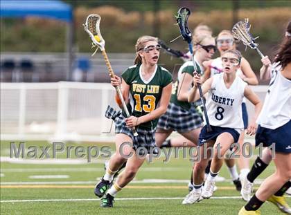 Thumbnail 2 in Liberty vs. West Linn photogallery.