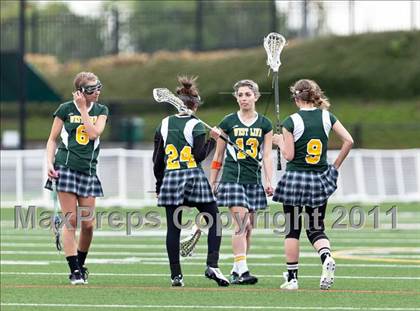 Thumbnail 2 in Liberty vs. West Linn photogallery.