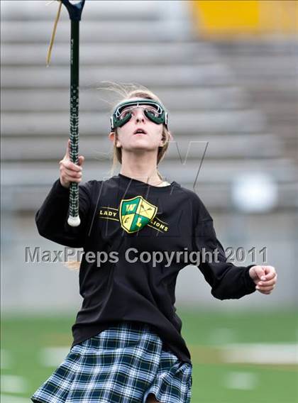 Thumbnail 2 in Liberty vs. West Linn photogallery.