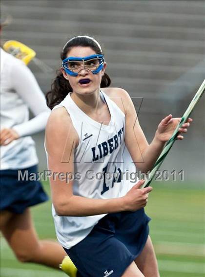 Thumbnail 3 in Liberty vs. West Linn photogallery.