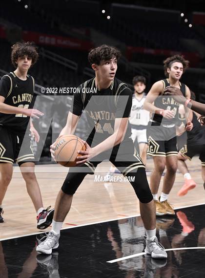 Thumbnail 3 in Canyon vs. San Gabriel Academy photogallery.