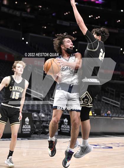 Thumbnail 3 in Canyon vs. San Gabriel Academy photogallery.