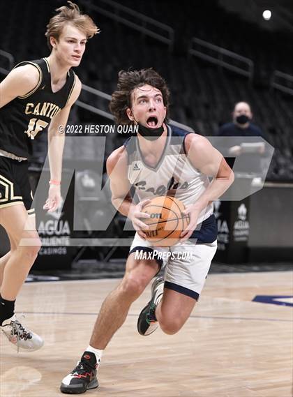 Thumbnail 1 in Canyon vs. San Gabriel Academy photogallery.