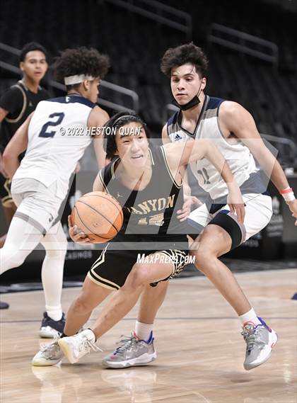 Thumbnail 1 in Canyon vs. San Gabriel Academy photogallery.