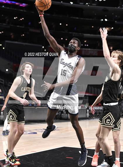Thumbnail 1 in Canyon vs. San Gabriel Academy photogallery.