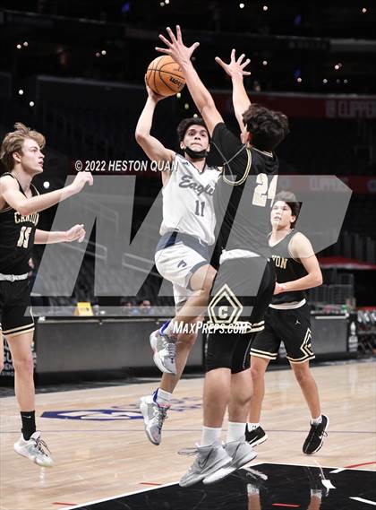 Thumbnail 1 in Canyon vs. San Gabriel Academy photogallery.