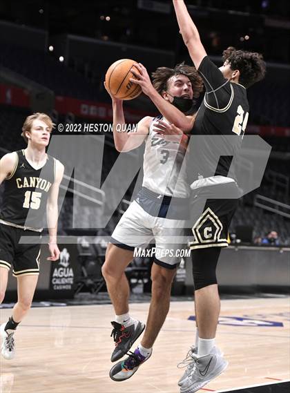 Thumbnail 2 in Canyon vs. San Gabriel Academy photogallery.