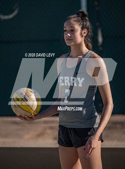Thumbnail 1 in Corona del Sol @ Perry photogallery.