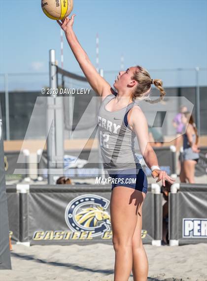 Thumbnail 1 in Corona del Sol @ Perry photogallery.