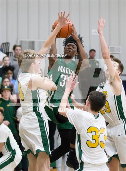 Thumbnail 3 in Madison @ Metro-East Lutheran photogallery.