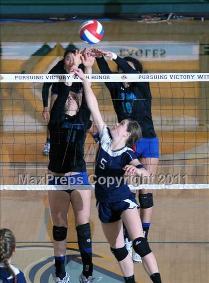 Thumbnail 3 in Branson vs. Tri-City Christian (CIF State D5 Final) photogallery.