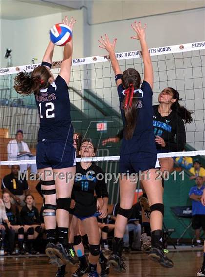 Thumbnail 1 in Branson vs. Tri-City Christian (CIF State D5 Final) photogallery.
