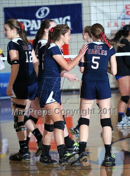 Thumbnail 2 in Branson vs. Tri-City Christian (CIF State D5 Final) photogallery.