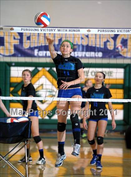 Thumbnail 2 in Branson vs. Tri-City Christian (CIF State D5 Final) photogallery.