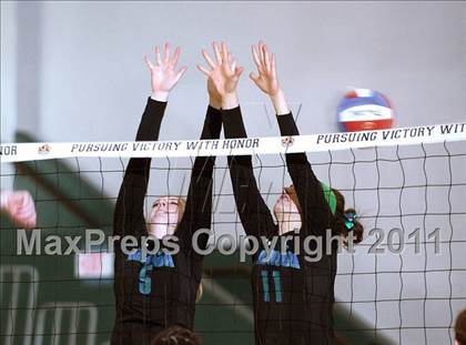 Thumbnail 3 in Branson vs. Tri-City Christian (CIF State D5 Final) photogallery.