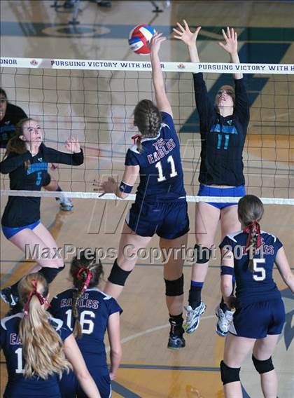 Thumbnail 2 in Branson vs. Tri-City Christian (CIF State D5 Final) photogallery.