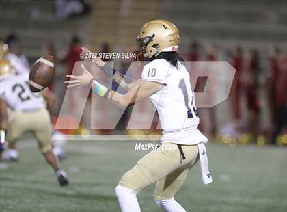 Thumbnail 3 in Mission Hills vs. Mater Dei Catholic (CIF SDS D1 Final) photogallery.