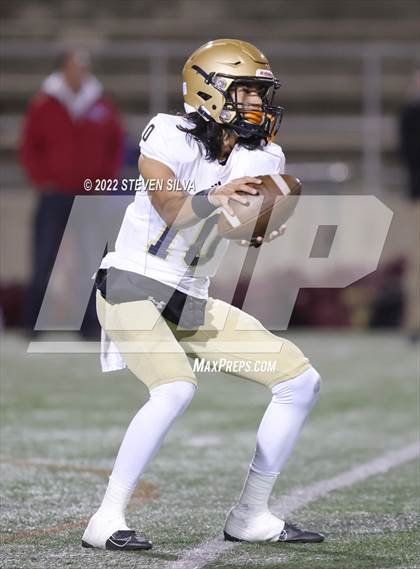 Thumbnail 2 in Mission Hills vs. Mater Dei Catholic (CIF SDS D1 Final) photogallery.