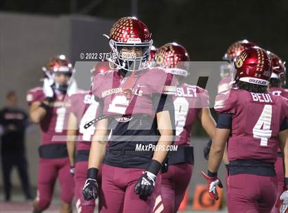 Thumbnail 1 in Mission Hills vs. Mater Dei Catholic (CIF SDS D1 Final) photogallery.