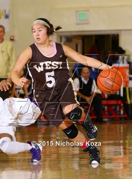 Thumbnail 3 in West Torrance vs. St. Anthony (Battle at the Beach Classic) photogallery.