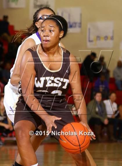 Thumbnail 1 in West Torrance vs. St. Anthony (Battle at the Beach Classic) photogallery.