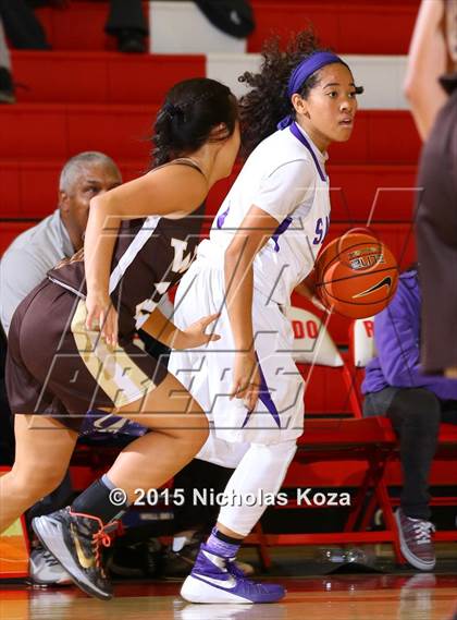 Thumbnail 2 in West Torrance vs. St. Anthony (Battle at the Beach Classic) photogallery.