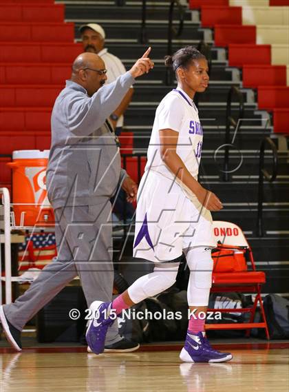 Thumbnail 3 in West Torrance vs. St. Anthony (Battle at the Beach Classic) photogallery.
