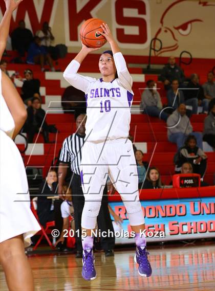 Thumbnail 2 in West Torrance vs. St. Anthony (Battle at the Beach Classic) photogallery.
