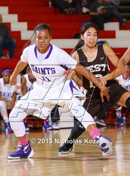 Thumbnail 3 in West Torrance vs. St. Anthony (Battle at the Beach Classic) photogallery.