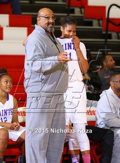 Thumbnail 2 in West Torrance vs. St. Anthony (Battle at the Beach Classic) photogallery.