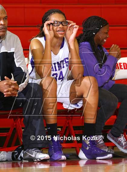 Thumbnail 2 in West Torrance vs. St. Anthony (Battle at the Beach Classic) photogallery.