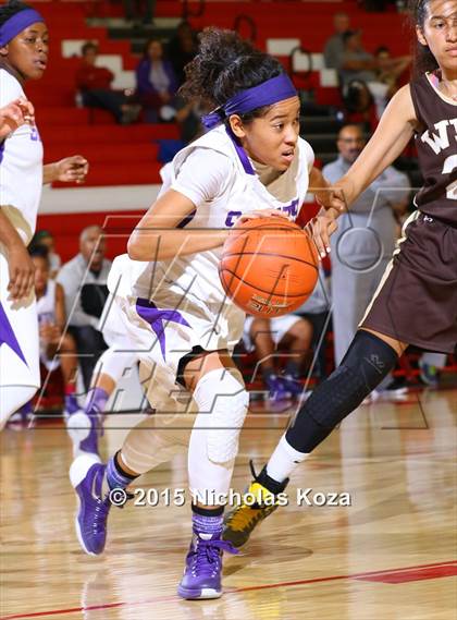 Thumbnail 1 in West Torrance vs. St. Anthony (Battle at the Beach Classic) photogallery.