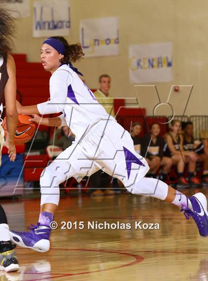 Thumbnail 3 in West Torrance vs. St. Anthony (Battle at the Beach Classic) photogallery.