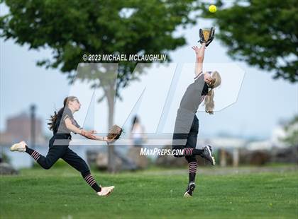 Thumbnail 2 in Berkeley Carroll vs Brearley (AAIS Quarterfinals) photogallery.