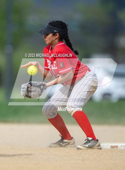 Thumbnail 3 in Berkeley Carroll vs Brearley (AAIS Quarterfinals) photogallery.