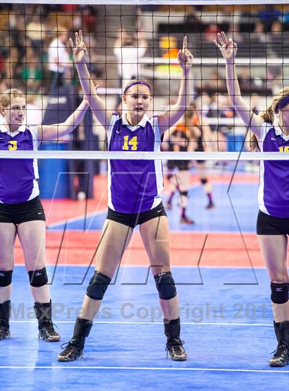 Thumbnail 2 in Fowler vs. Swink (CHSAA 2A Pool 3) photogallery.