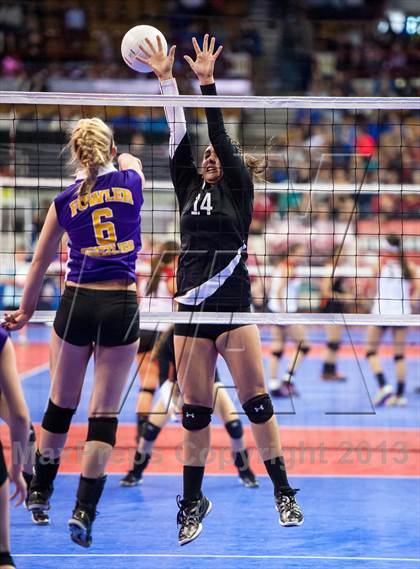 Thumbnail 1 in Fowler vs. Swink (CHSAA 2A Pool 3) photogallery.