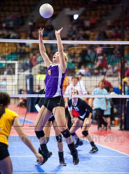 Thumbnail 3 in Fowler vs. Swink (CHSAA 2A Pool 3) photogallery.